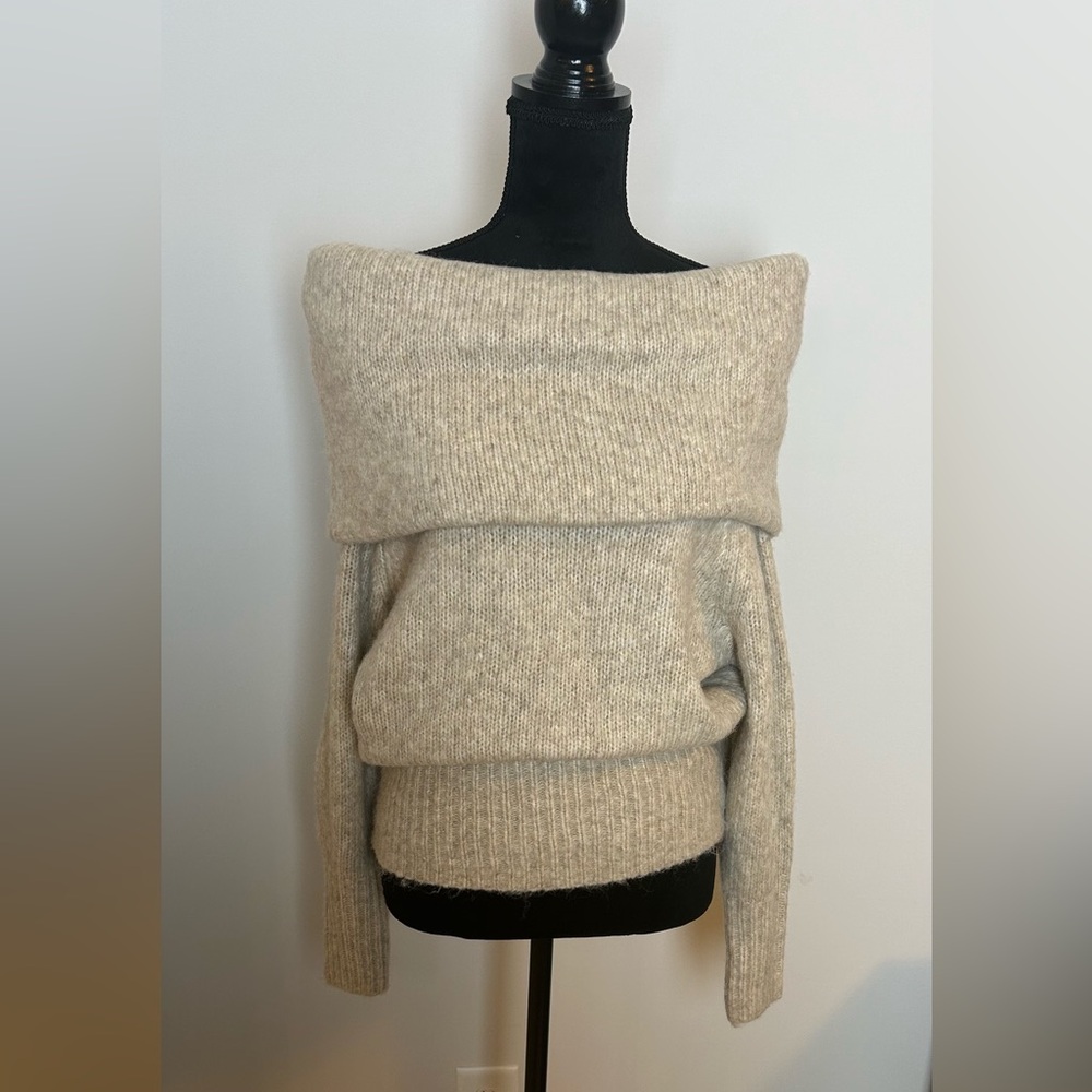 H&M Cozy estra soft Off-Shoulder Sweater oatmeal color XS